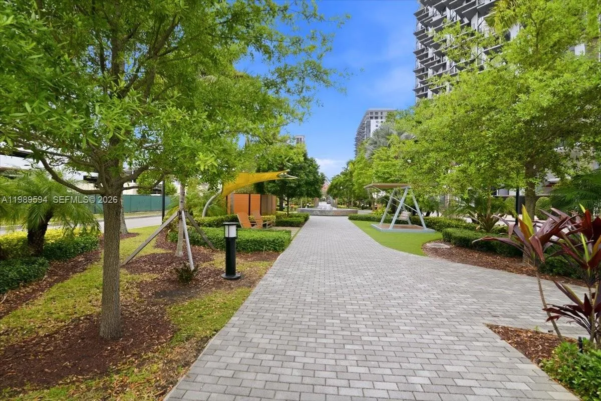 5300 Paseo Blvd 1803, Doral, Florida 33166, Doral, Florida 33166, 2 Bedrooms Bedrooms, ,2 BathroomsBathrooms,Residential,For Sale,5300 Paseo Blvd 1803, Doral, Florida 33166,A11989594