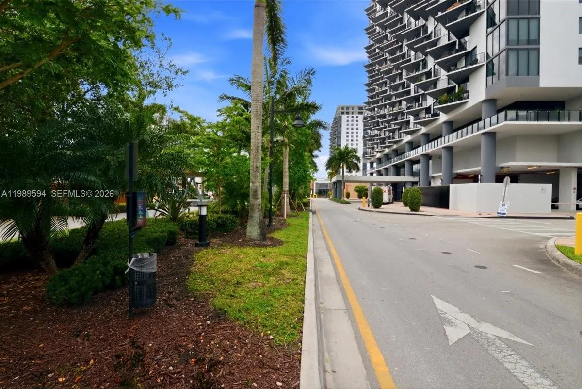 5300 Paseo Blvd 1803, Doral, Florida 33166, Doral, Florida 33166, 2 Bedrooms Bedrooms, ,2 BathroomsBathrooms,Residential,For Sale,5300 Paseo Blvd 1803, Doral, Florida 33166,A11989594
