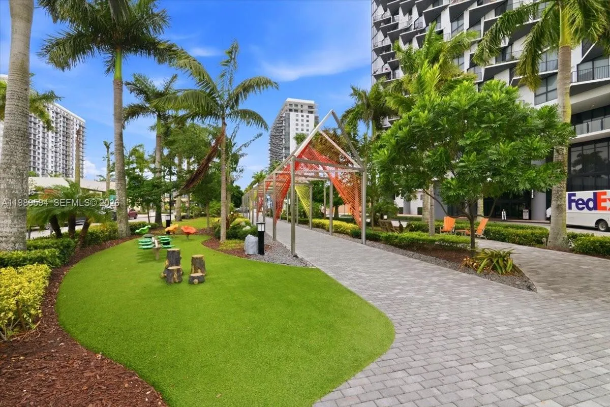 5300 Paseo Blvd 1803, Doral, Florida 33166, Doral, Florida 33166, 2 Bedrooms Bedrooms, ,2 BathroomsBathrooms,Residential,For Sale,5300 Paseo Blvd 1803, Doral, Florida 33166,A11989594