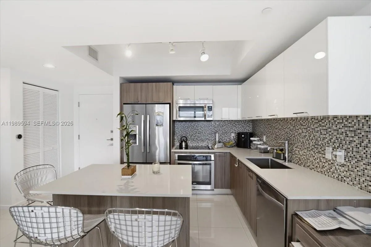 5300 Paseo Blvd 1803, Doral, Florida 33166, Doral, Florida 33166, 2 Bedrooms Bedrooms, ,2 BathroomsBathrooms,Residential,For Sale,5300 Paseo Blvd 1803, Doral, Florida 33166,A11989594