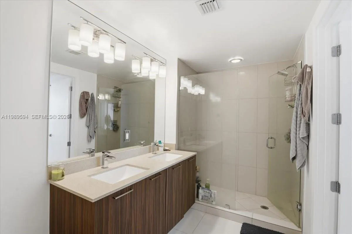 5300 Paseo Blvd 1803, Doral, Florida 33166, Doral, Florida 33166, 2 Bedrooms Bedrooms, ,2 BathroomsBathrooms,Residential,For Sale,5300 Paseo Blvd 1803, Doral, Florida 33166,A11989594