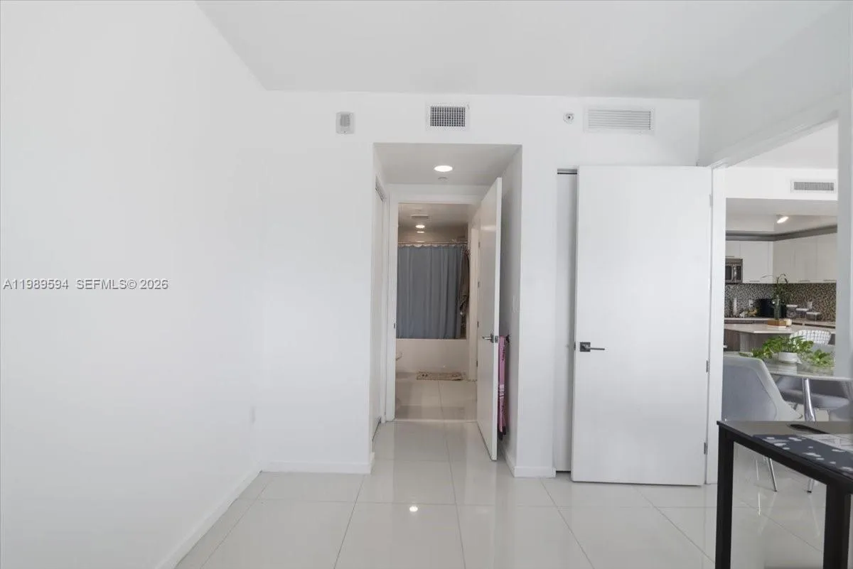 5300 Paseo Blvd 1803, Doral, Florida 33166, Doral, Florida 33166, 2 Bedrooms Bedrooms, ,2 BathroomsBathrooms,Residential,For Sale,5300 Paseo Blvd 1803, Doral, Florida 33166,A11989594