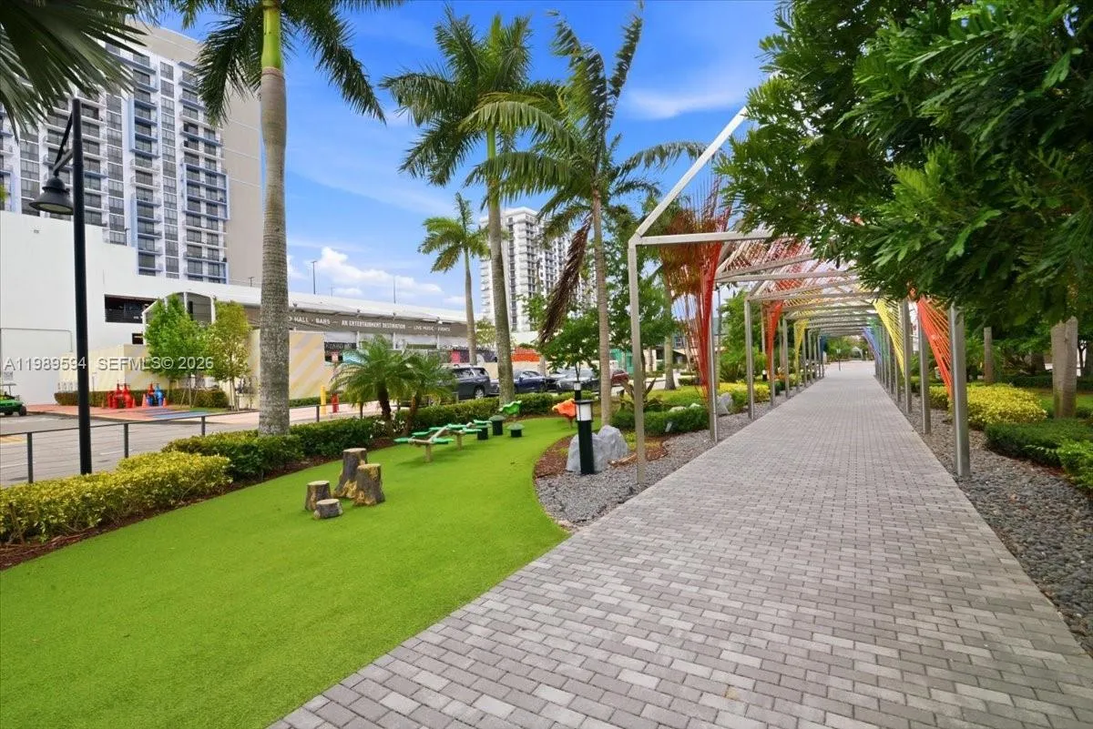 5300 Paseo Blvd 1803, Doral, Florida 33166, Doral, Florida 33166, 2 Bedrooms Bedrooms, ,2 BathroomsBathrooms,Residential,For Sale,5300 Paseo Blvd 1803, Doral, Florida 33166,A11989594