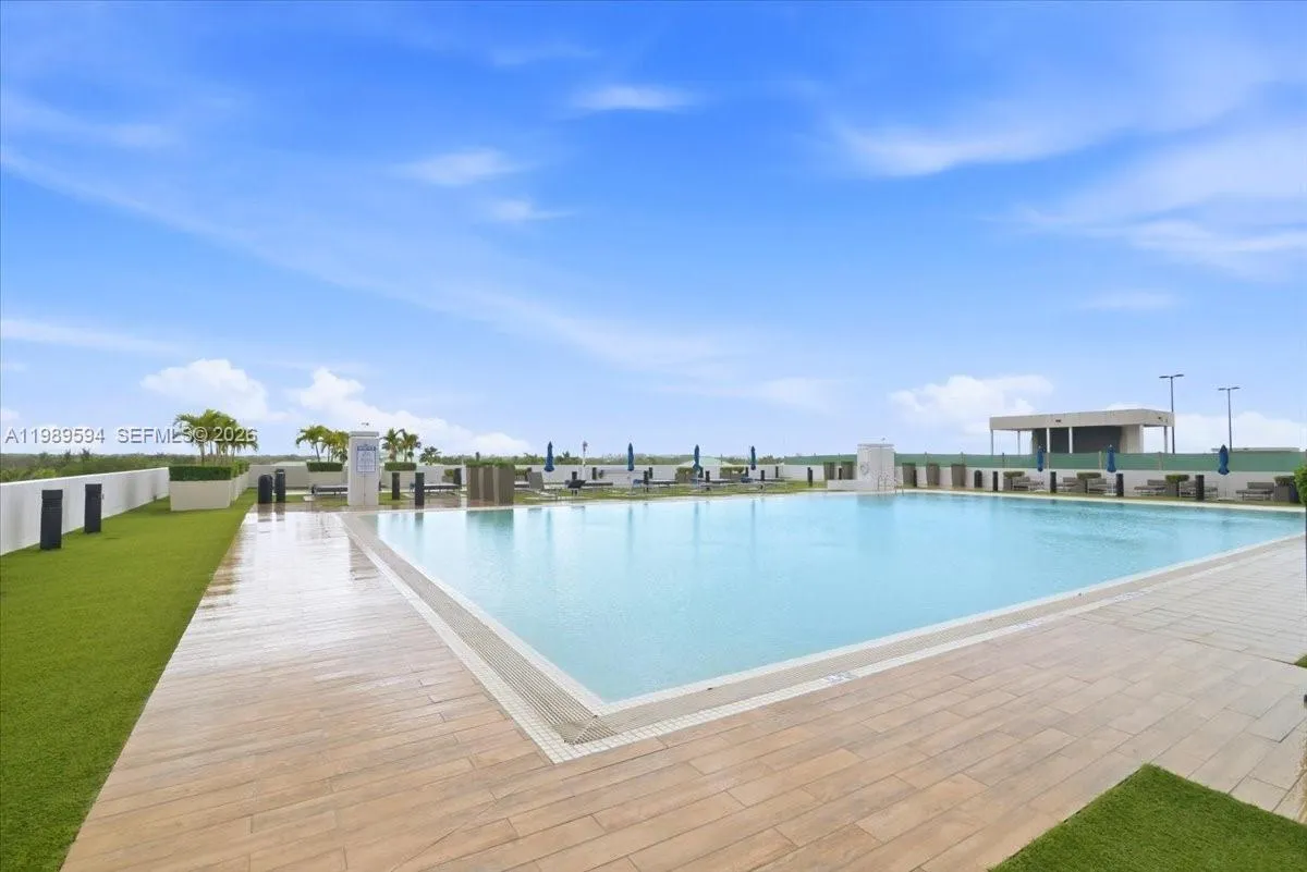 5300 Paseo Blvd 1803, Doral, Florida 33166, Doral, Florida 33166, 2 Bedrooms Bedrooms, ,2 BathroomsBathrooms,Residential,For Sale,5300 Paseo Blvd 1803, Doral, Florida 33166,A11989594