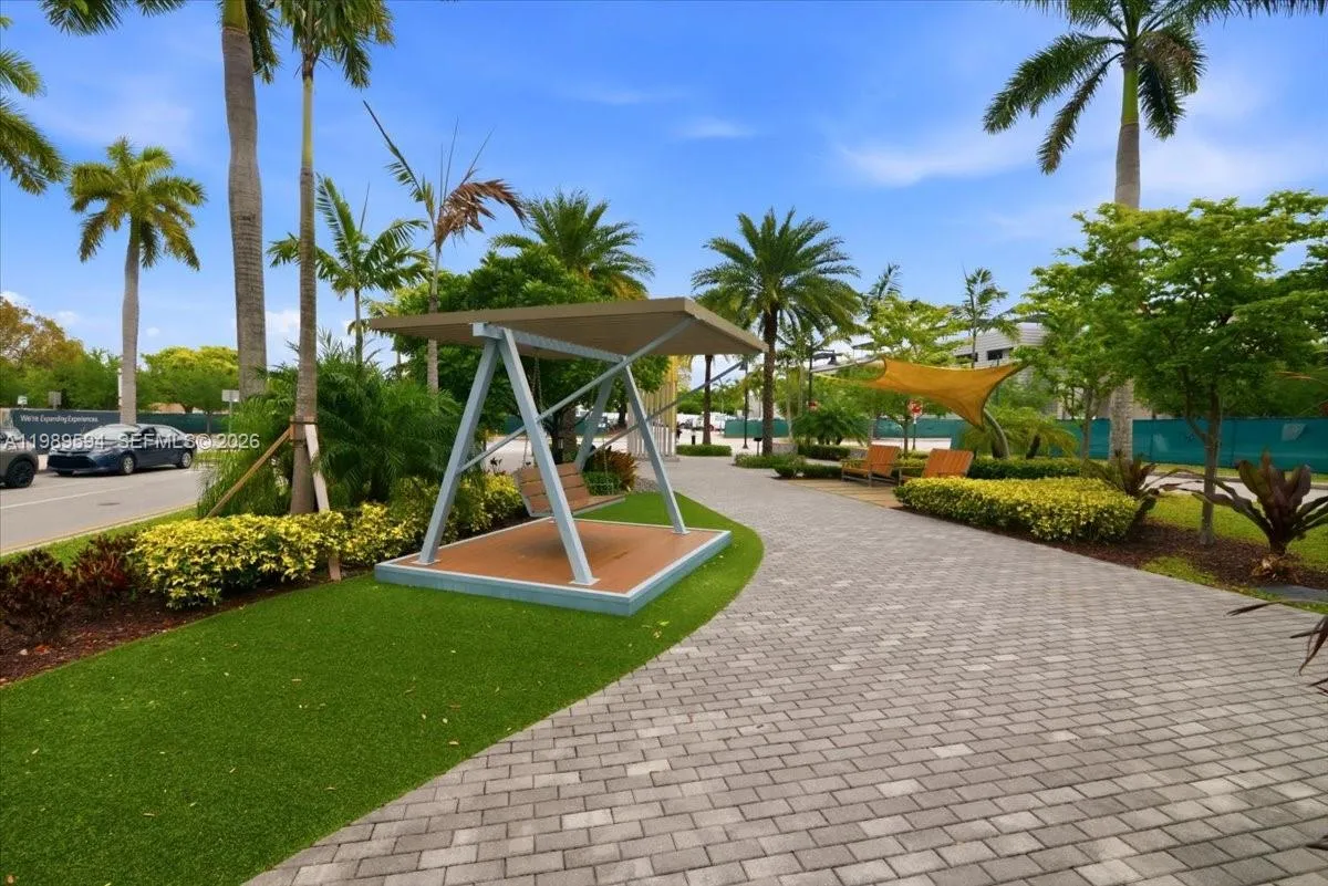 5300 Paseo Blvd 1803, Doral, Florida 33166, Doral, Florida 33166, 2 Bedrooms Bedrooms, ,2 BathroomsBathrooms,Residential,For Sale,5300 Paseo Blvd 1803, Doral, Florida 33166,A11989594