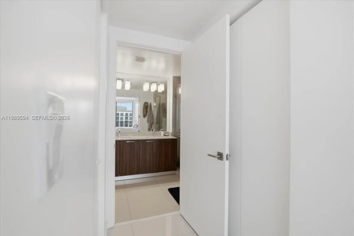5300 Paseo Blvd 1803, Doral, Florida 33166, Doral, Florida 33166, 2 Bedrooms Bedrooms, ,2 BathroomsBathrooms,Residential,For Sale,5300 Paseo Blvd 1803, Doral, Florida 33166,A11989594