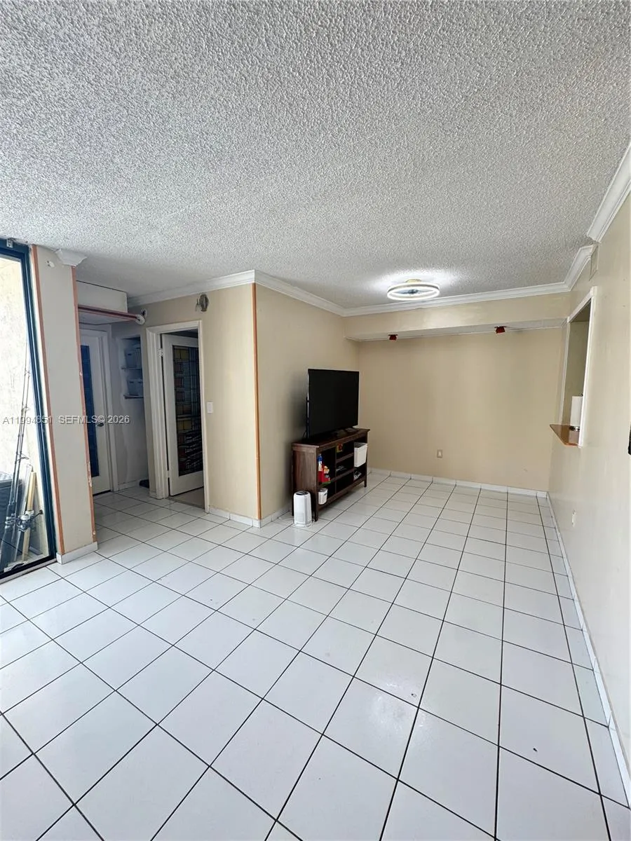 2055 Sw 122nd Ave 403, Miami, Florida 33175, Miami, Florida 33175, 2 Bedrooms Bedrooms, ,2 BathroomsBathrooms,Residential,For Sale,2055 Sw 122nd Ave 403, Miami, Florida 33175,A11994851