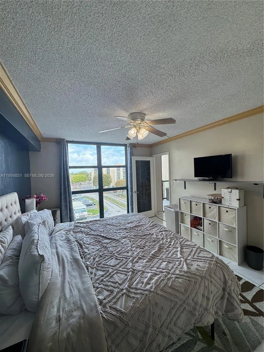 2055 Sw 122nd Ave 403, Miami, Florida 33175, Miami, Florida 33175, 2 Bedrooms Bedrooms, ,2 BathroomsBathrooms,Residential,For Sale,2055 Sw 122nd Ave 403, Miami, Florida 33175,A11994851