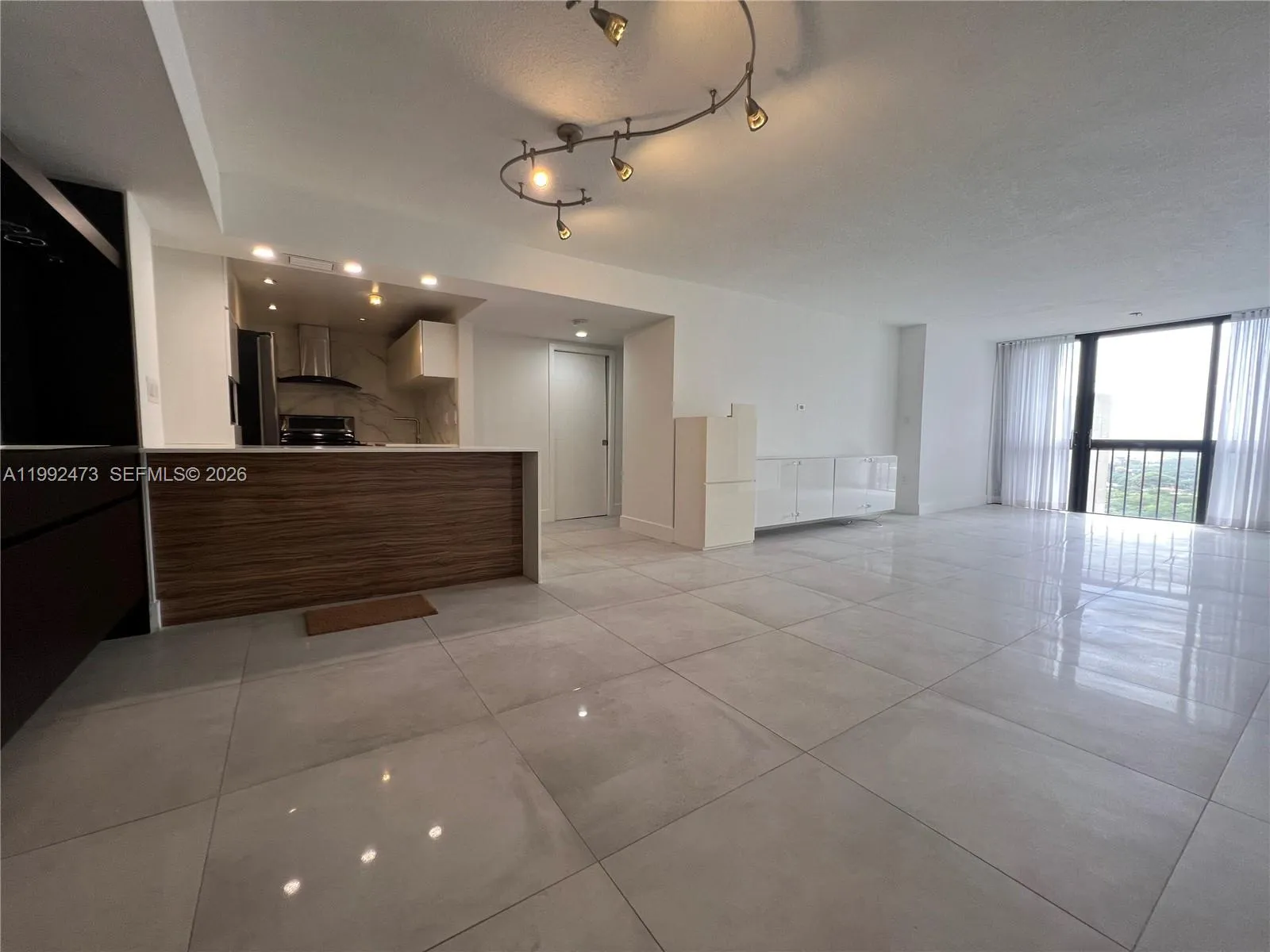 2333 Brickell Ave 2310, Miami, Florida 33129, Miami, Florida 33129, 2 Bedrooms Bedrooms, 1 Room Rooms,2 BathroomsBathrooms,Residential,For Sale,2333 Brickell Ave 2310, Miami, Florida 33129,A11992473