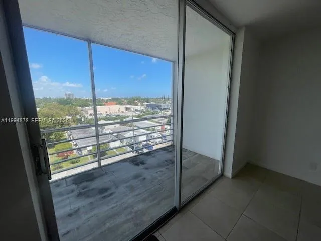 1830 Dixieanna St 606, Hollywood, Florida 33020, Hollywood, Florida 33020, 2 Bedrooms Bedrooms, ,2 BathroomsBathrooms,Residential Lease,For Rent,1830 Dixieanna St 606, Hollywood, Florida 33020,A11994878
