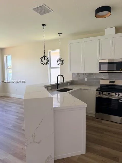 3711 Ne 23rd Ct 3711, Homestead, Florida 33033, Homestead, Florida 33033, 4 Bedrooms Bedrooms, ,3 BathroomsBathrooms,Residential Lease,For Rent,3711 Ne 23rd Ct 3711, Homestead, Florida 33033,A11994898
