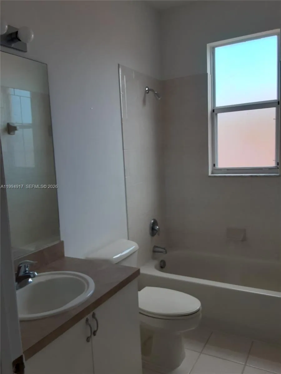 3760 Ne 9th Ct, Homestead, Florida 33033, Homestead, Florida 33033, 5 Bedrooms Bedrooms, ,3 BathroomsBathrooms,Residential Lease,For Rent,3760 Ne 9th Ct, Homestead, Florida 33033,A11994917