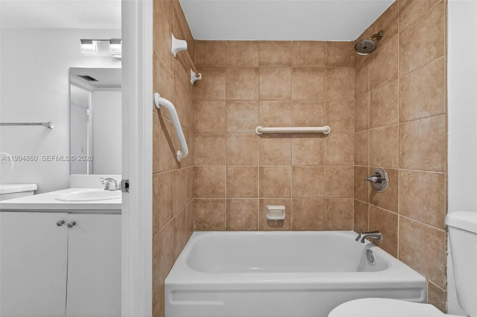 1400 Saint Charles Pl 222, Pembroke Pines, Florida, Pembroke Pines, Florida 33026, 1 Bedroom Bedrooms, ,1 BathroomBathrooms,Residential,For Sale,1400 Saint Charles Pl 222, Pembroke Pines, Florida,A11994860