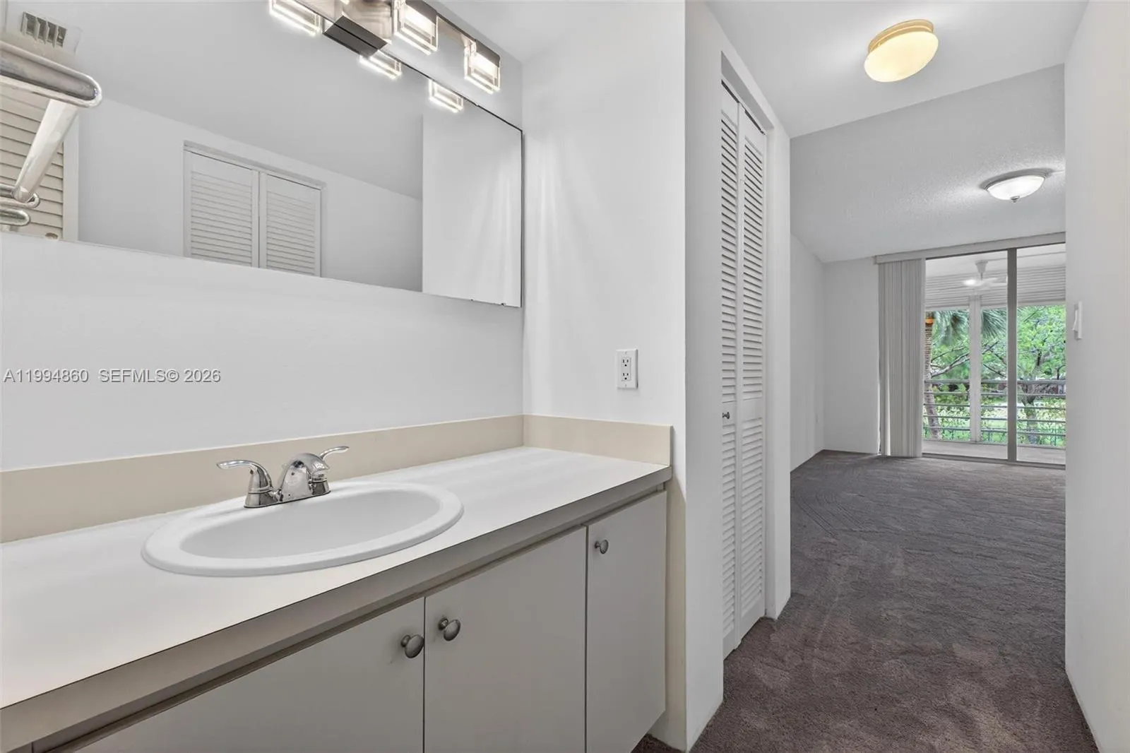 1400 Saint Charles Pl 222, Pembroke Pines, Florida, Pembroke Pines, Florida 33026, 1 Bedroom Bedrooms, ,1 BathroomBathrooms,Residential,For Sale,1400 Saint Charles Pl 222, Pembroke Pines, Florida,A11994860