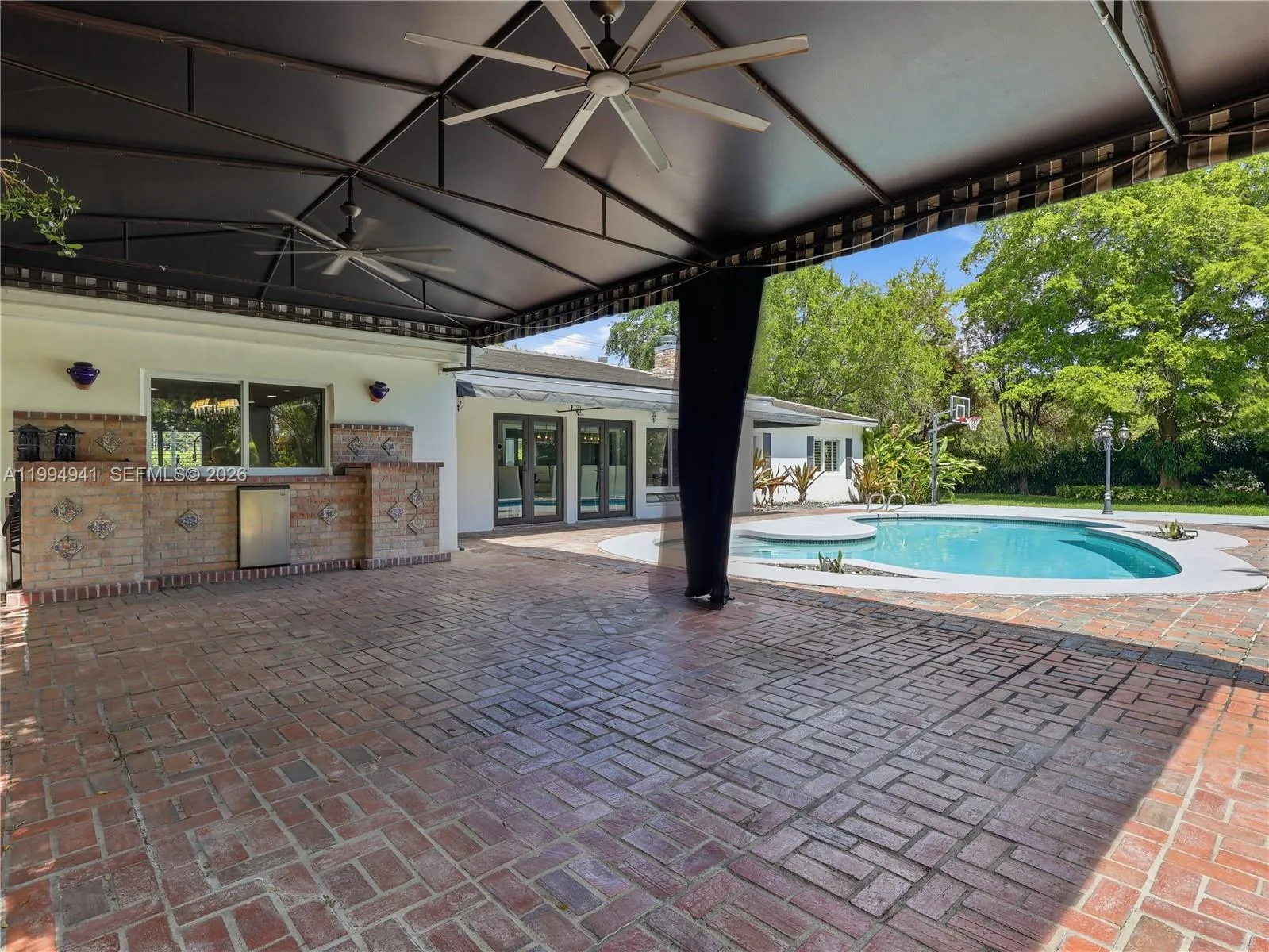 8500 Sw 70th St, Miami, Florida 33143, Miami, Florida 33143, 5 Bedrooms Bedrooms, ,4 BathroomsBathrooms,Residential,For Sale,8500 Sw 70th St, Miami, Florida 33143,A11994941