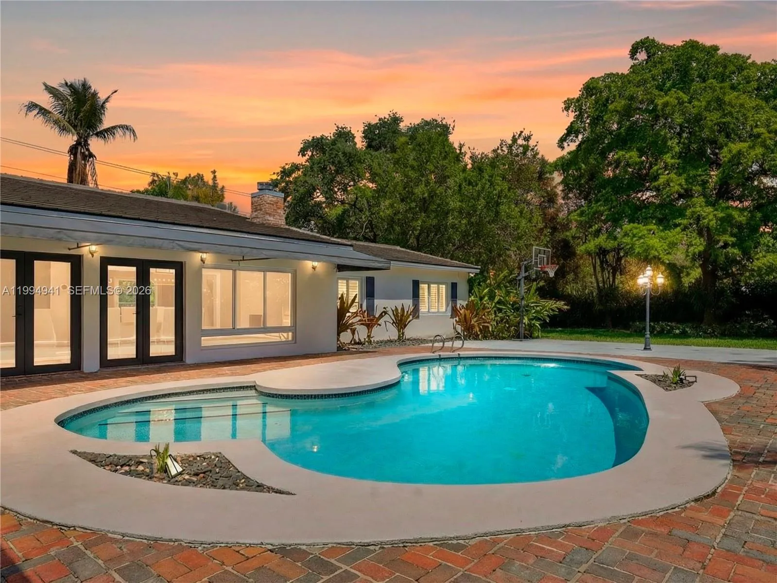 8500 Sw 70th St, Miami, Florida 33143, Miami, Florida 33143, 5 Bedrooms Bedrooms, ,4 BathroomsBathrooms,Residential,For Sale,8500 Sw 70th St, Miami, Florida 33143,A11994941