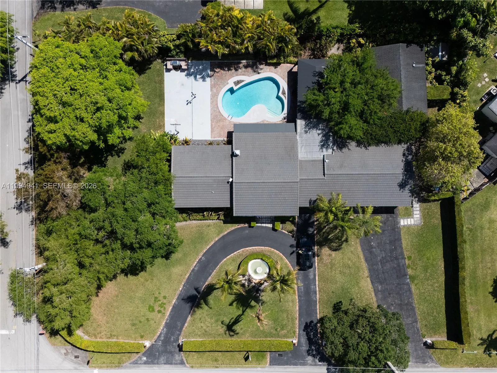 8500 Sw 70th St, Miami, Florida 33143, Miami, Florida 33143, 5 Bedrooms Bedrooms, ,4 BathroomsBathrooms,Residential,For Sale,8500 Sw 70th St, Miami, Florida 33143,A11994941