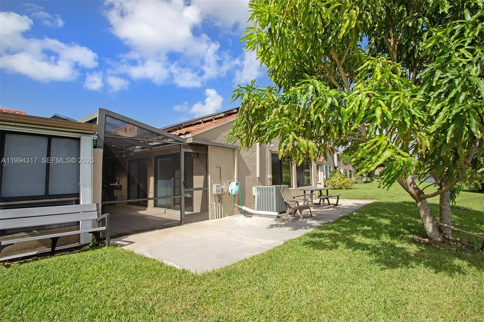 524 Village Lake Dr 524, Weston, Florida 33326, Weston, Florida 33326, 3 Bedrooms Bedrooms, ,2 BathroomsBathrooms,Residential Lease,For Rent,524 Village Lake Dr 524, Weston, Florida 33326,A11994317