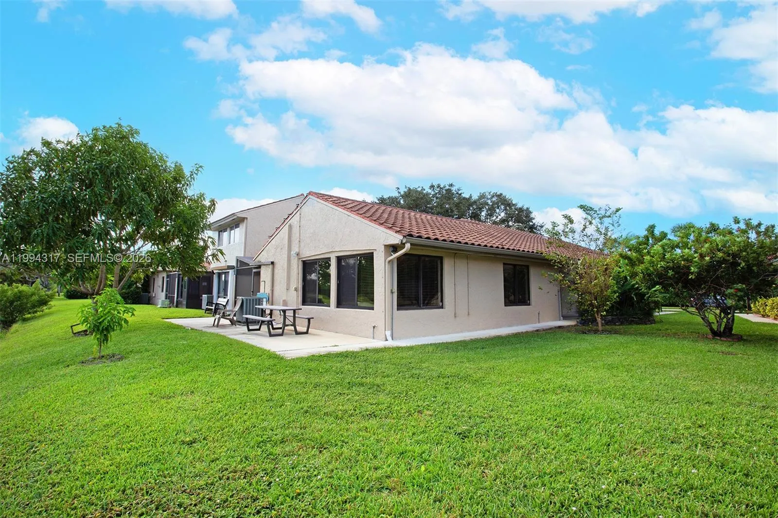 524 Village Lake Dr 524, Weston, Florida 33326, Weston, Florida 33326, 3 Bedrooms Bedrooms, ,2 BathroomsBathrooms,Residential Lease,For Rent,524 Village Lake Dr 524, Weston, Florida 33326,A11994317