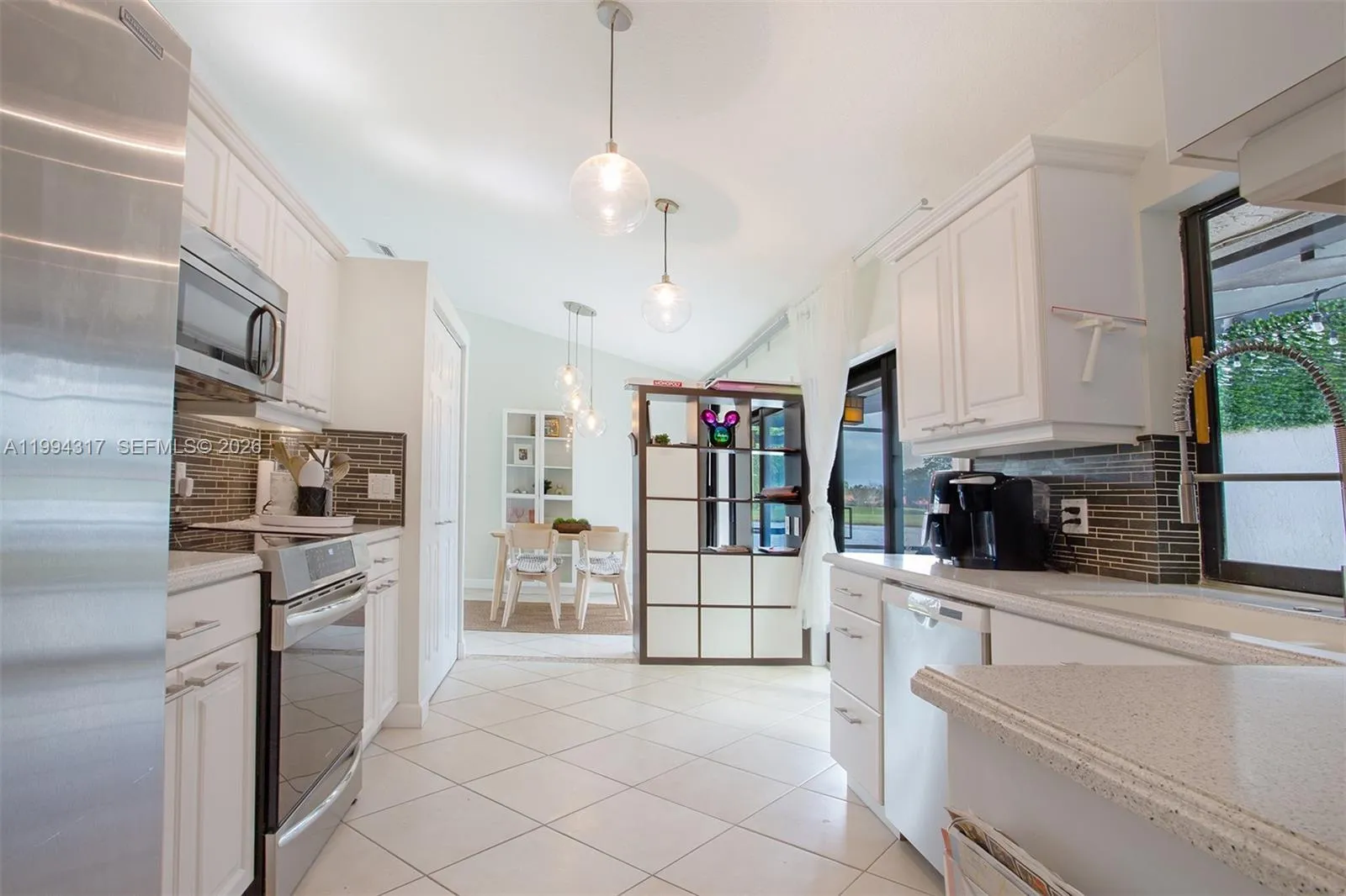 524 Village Lake Dr 524, Weston, Florida 33326, Weston, Florida 33326, 3 Bedrooms Bedrooms, ,2 BathroomsBathrooms,Residential Lease,For Rent,524 Village Lake Dr 524, Weston, Florida 33326,A11994317