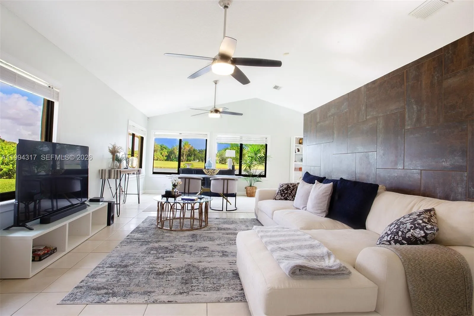 524 Village Lake Dr 524, Weston, Florida 33326, Weston, Florida 33326, 3 Bedrooms Bedrooms, ,2 BathroomsBathrooms,Residential Lease,For Rent,524 Village Lake Dr 524, Weston, Florida 33326,A11994317