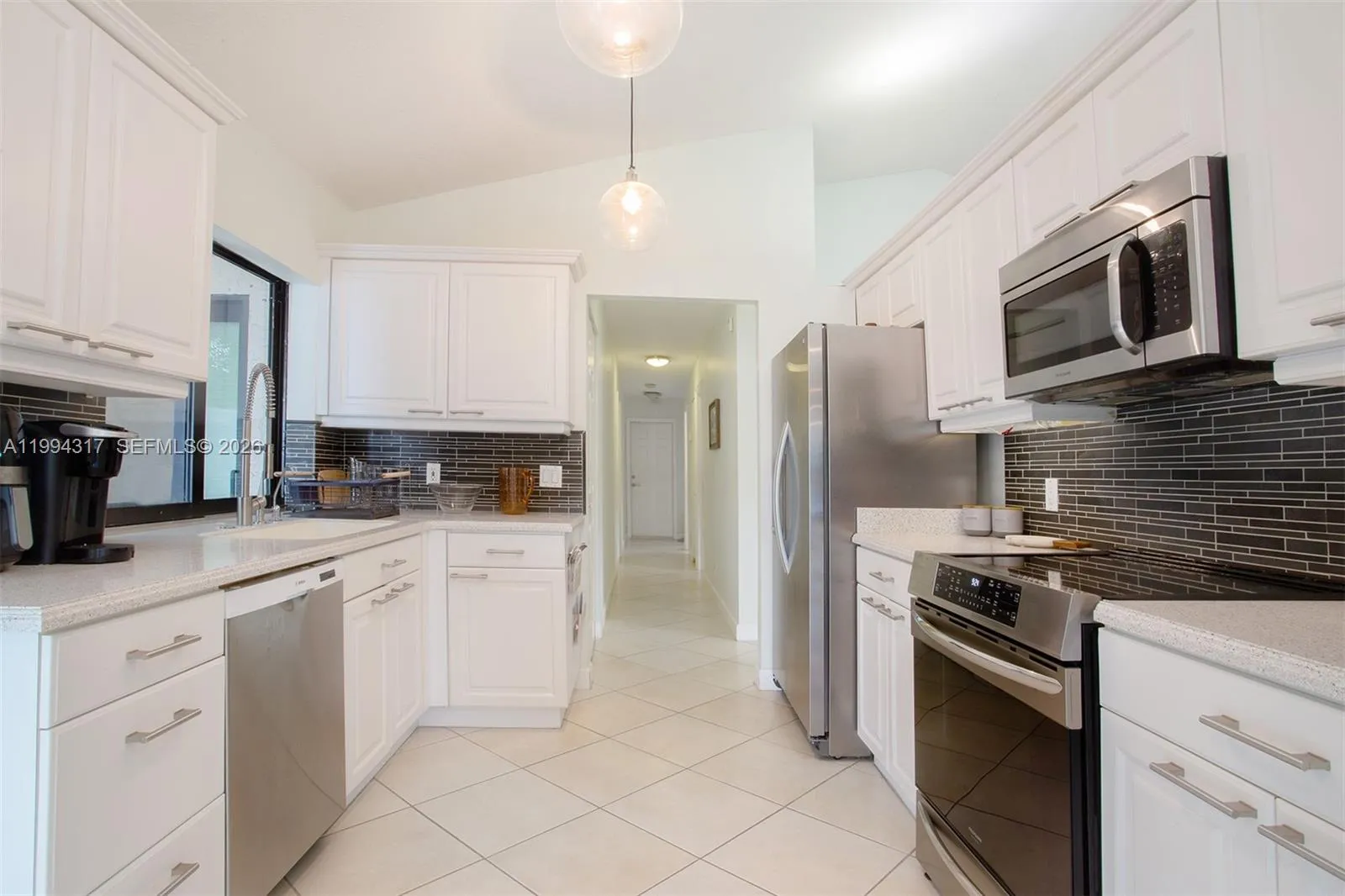 524 Village Lake Dr 524, Weston, Florida 33326, Weston, Florida 33326, 3 Bedrooms Bedrooms, ,2 BathroomsBathrooms,Residential Lease,For Rent,524 Village Lake Dr 524, Weston, Florida 33326,A11994317