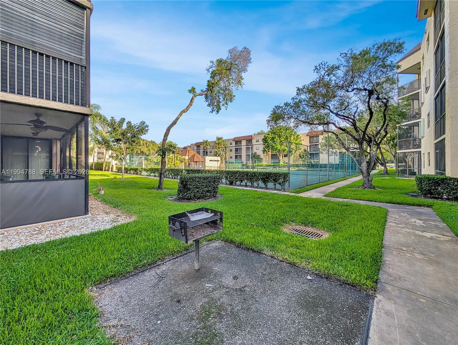 10501 W Broward Blvd 408, Plantation, Florida 3332, Plantation, Florida 33324, 2 Bedrooms Bedrooms, ,2 BathroomsBathrooms,Residential,For Sale,10501 W Broward Blvd 408, Plantation, Florida 3332,A11994788