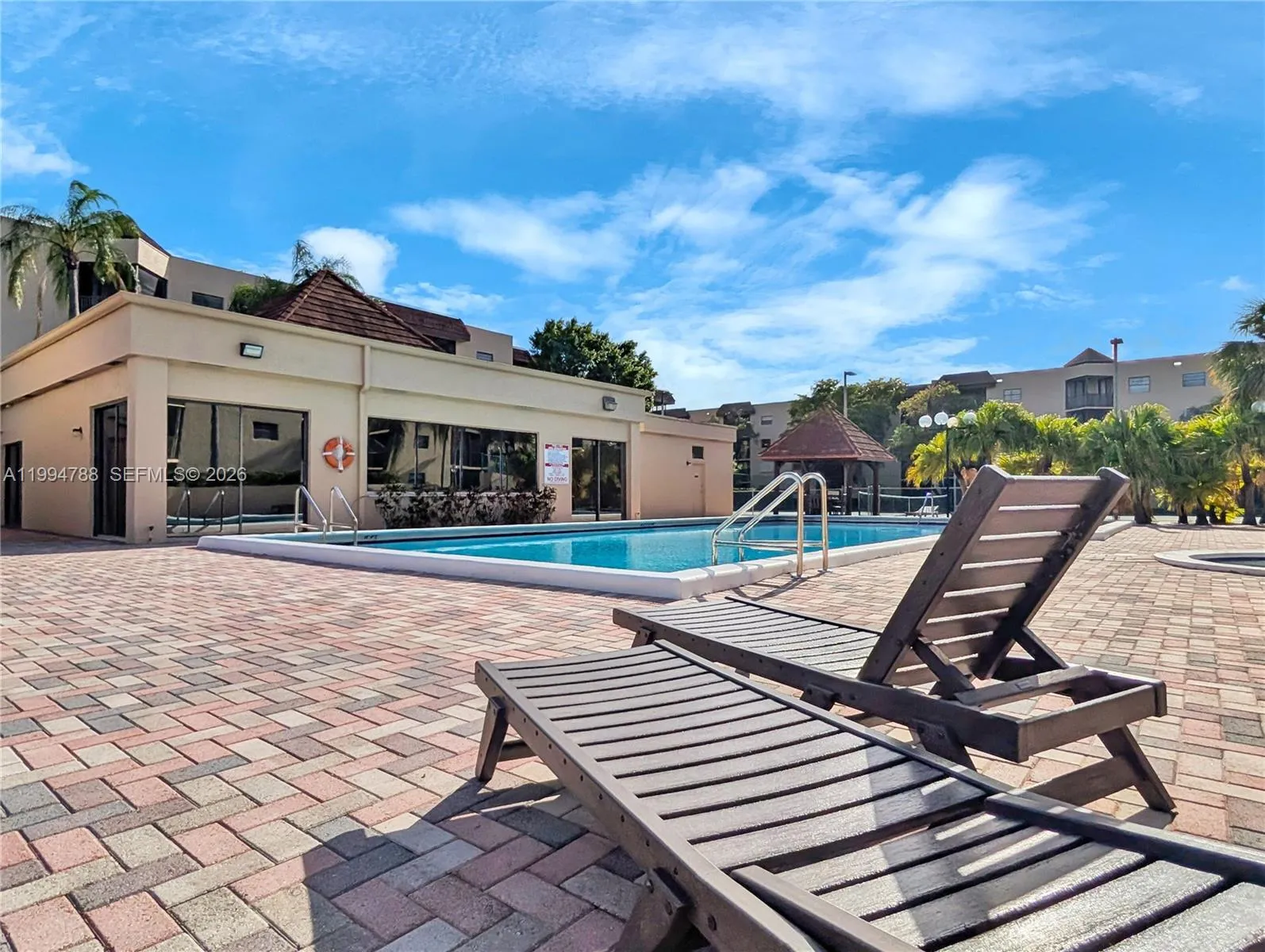 10501 W Broward Blvd 408, Plantation, Florida 3332, Plantation, Florida 33324, 2 Bedrooms Bedrooms, ,2 BathroomsBathrooms,Residential,For Sale,10501 W Broward Blvd 408, Plantation, Florida 3332,A11994788