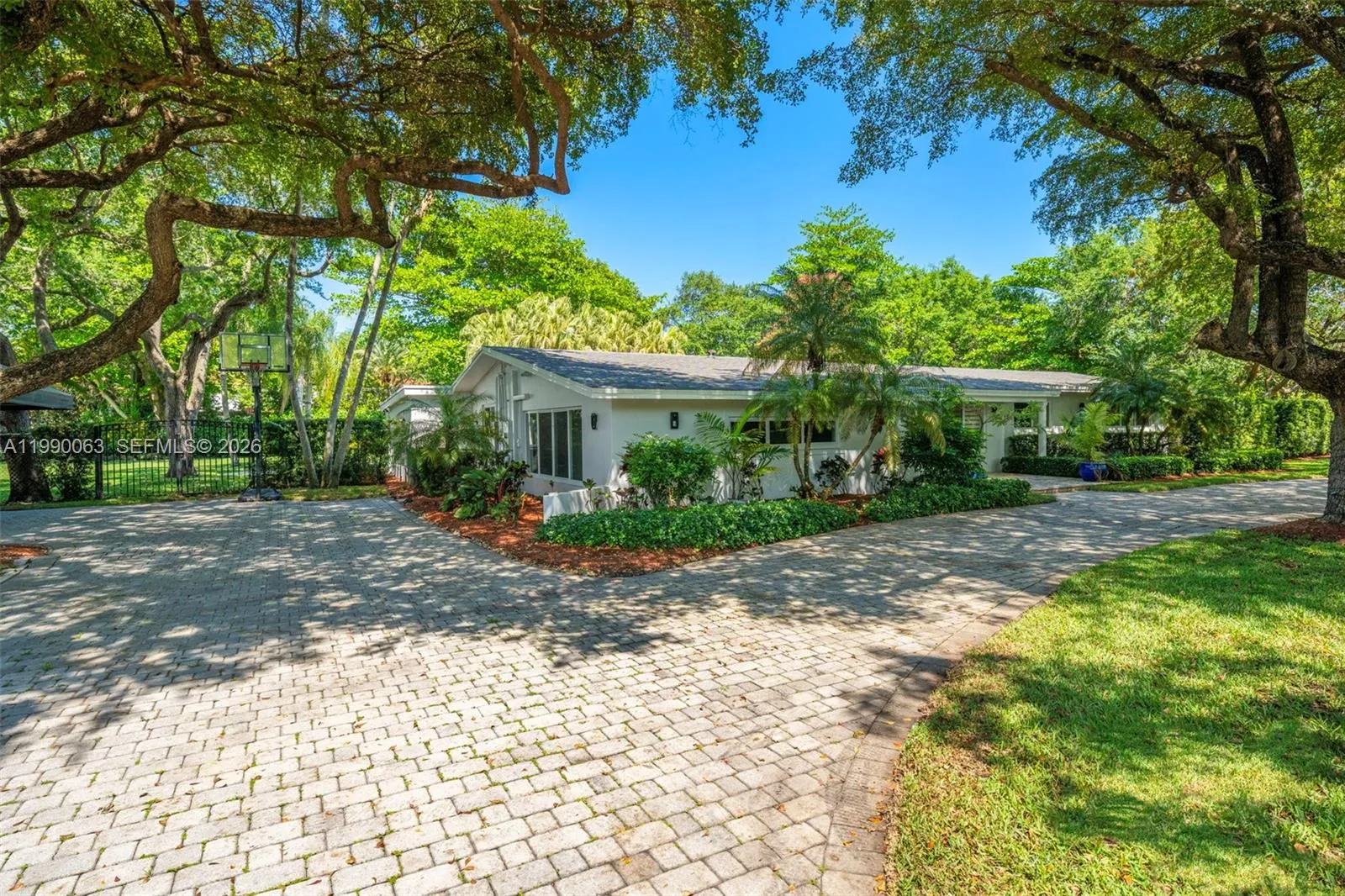 6601 Sw 124th St, Pinecrest, Florida 33156, Pinecrest, Florida 33156, 4 Bedrooms Bedrooms, ,3 BathroomsBathrooms,Residential,For Sale,6601 Sw 124th St, Pinecrest, Florida 33156,A11990063