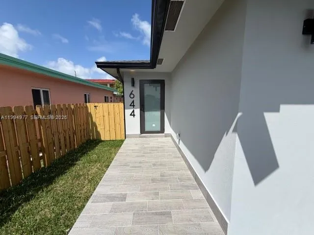 644 Nw 6th Ct, Hallandale Beach, Florida 33009, Hallandale Beach, Florida 33009, 3 Bedrooms Bedrooms, ,2 BathroomsBathrooms,Residential,For Sale,644 Nw 6th Ct, Hallandale Beach, Florida 33009,A11994977