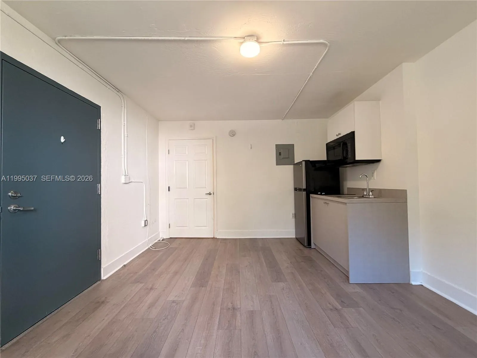 143 Sw 9th St 109, Miami, Florida 33130, Miami, Florida 33130, ,1 BathroomBathrooms,Residential Lease,For Rent,143 Sw 9th St 109, Miami, Florida 33130,A11995037