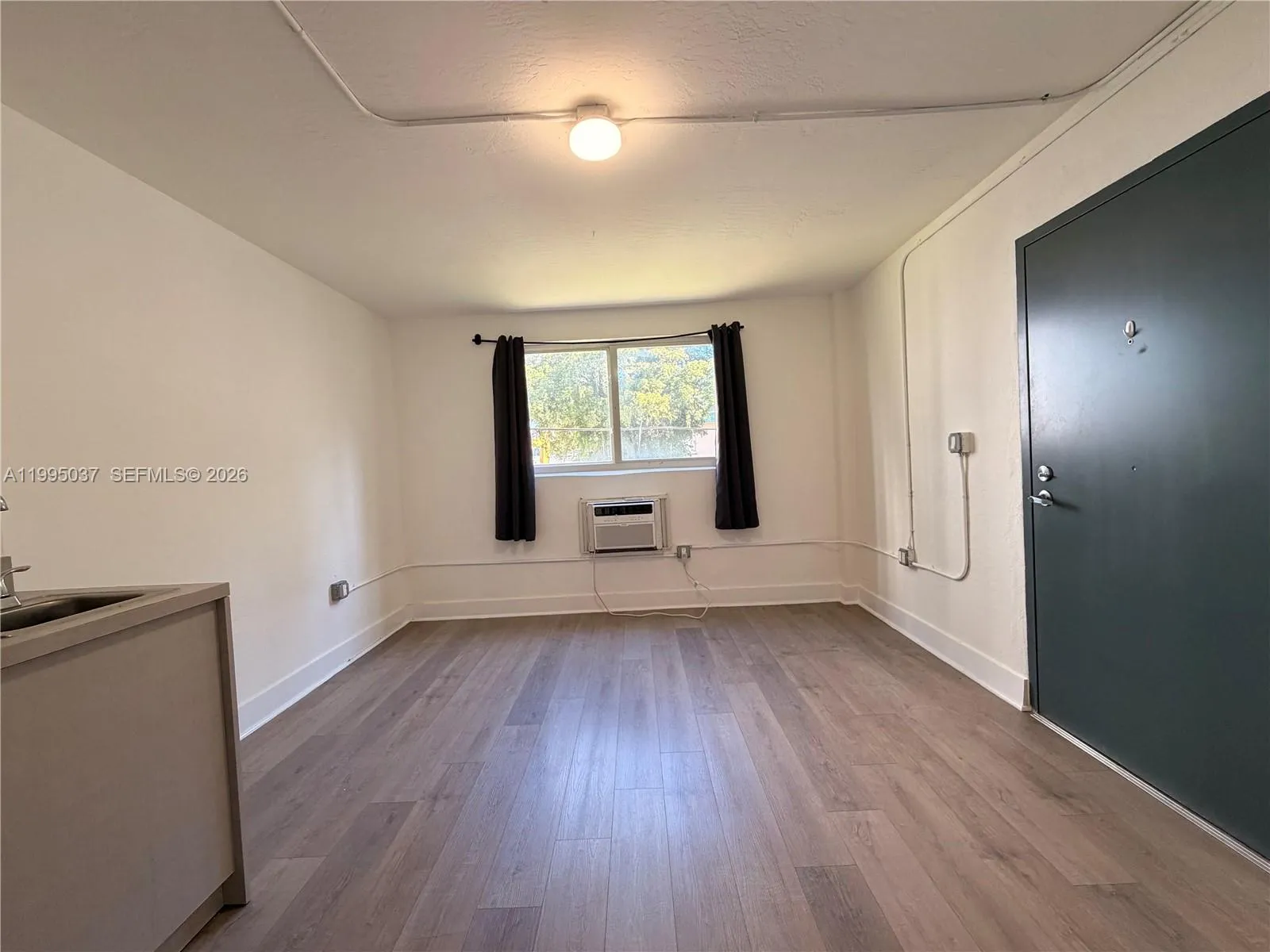 143 Sw 9th St 109, Miami, Florida 33130, Miami, Florida 33130, ,1 BathroomBathrooms,Residential Lease,For Rent,143 Sw 9th St 109, Miami, Florida 33130,A11995037