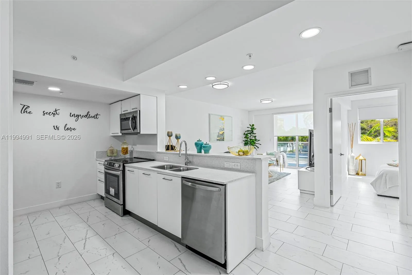 1850 Monroe St 205, Hollywood, Florida 33020, Hollywood, Florida 33020, 1 Bedroom Bedrooms, ,1 BathroomBathrooms,Residential,For Sale,1850 Monroe St 205, Hollywood, Florida 33020,A11994991