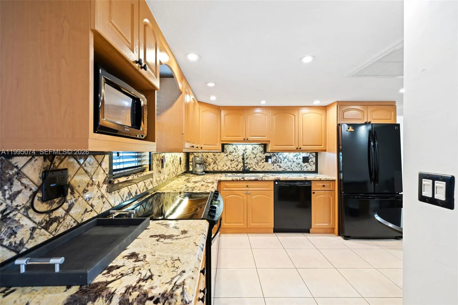 2508 Bay Dr 307, Pompano Beach, Florida 33062, Pompano Beach, Florida 33062, 1 Bedroom Bedrooms, ,2 BathroomsBathrooms,Residential Lease,For Rent,2508 Bay Dr 307, Pompano Beach, Florida 33062,A11995074