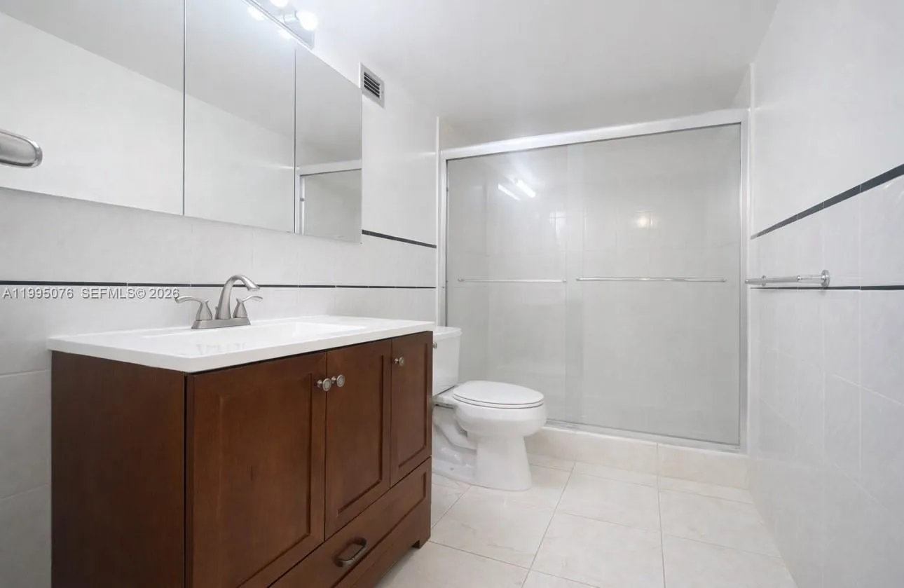 3800 S Ocean Dr 816, Hollywood, Florida 33019, Hollywood, Florida 33019, 2 Bedrooms Bedrooms, ,2 BathroomsBathrooms,Residential Lease,For Rent,3800 S Ocean Dr 816, Hollywood, Florida 33019,A11995076