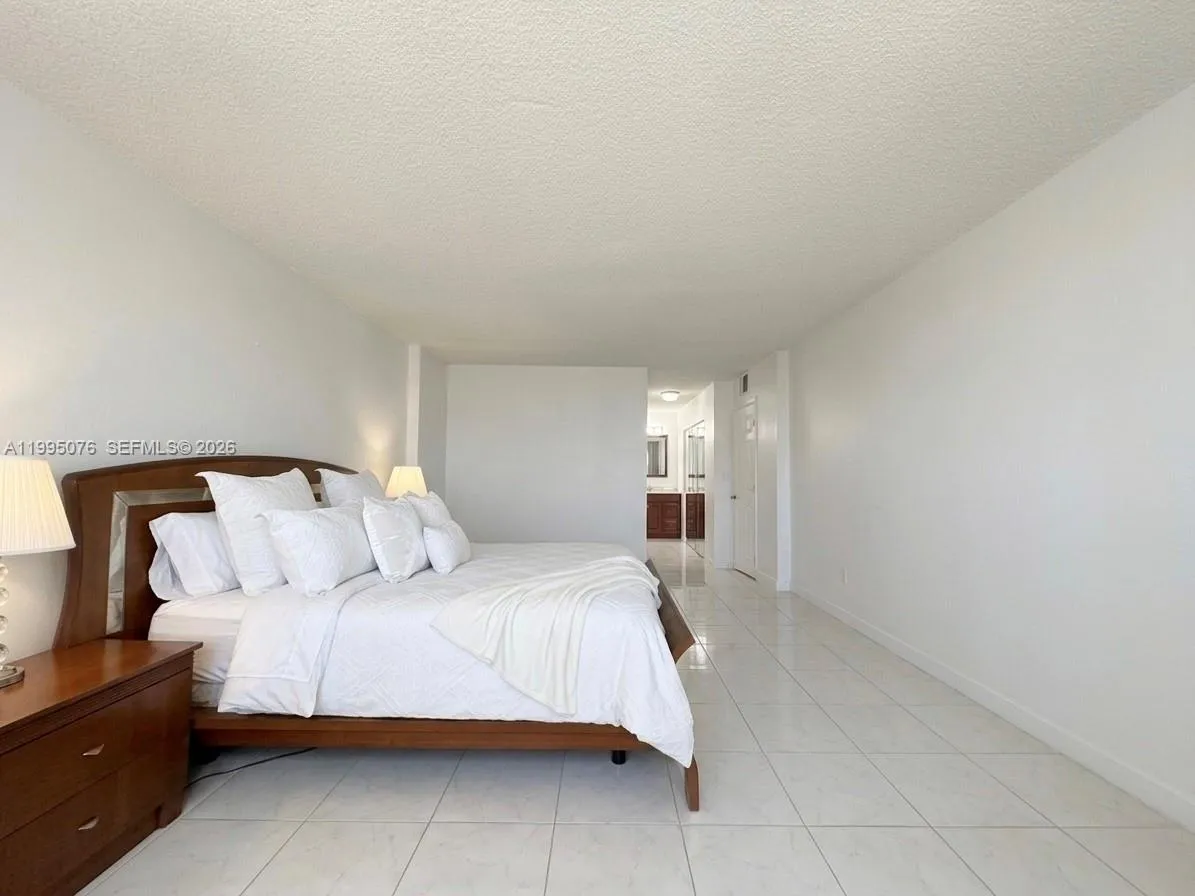 3800 S Ocean Dr 816, Hollywood, Florida 33019, Hollywood, Florida 33019, 2 Bedrooms Bedrooms, ,2 BathroomsBathrooms,Residential Lease,For Rent,3800 S Ocean Dr 816, Hollywood, Florida 33019,A11995076