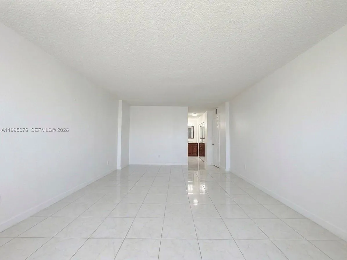 3800 S Ocean Dr 816, Hollywood, Florida 33019, Hollywood, Florida 33019, 2 Bedrooms Bedrooms, ,2 BathroomsBathrooms,Residential Lease,For Rent,3800 S Ocean Dr 816, Hollywood, Florida 33019,A11995076