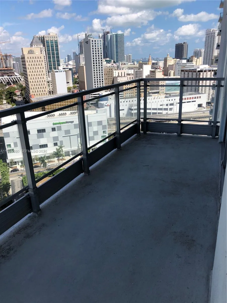 90 Sw 3rd St 2112, Miami, Florida 33130, Miami, Florida 33130, 1 Bedroom Bedrooms, ,1 BathroomBathrooms,Residential Lease,For Rent,90 Sw 3rd St 2112, Miami, Florida 33130,A11995080