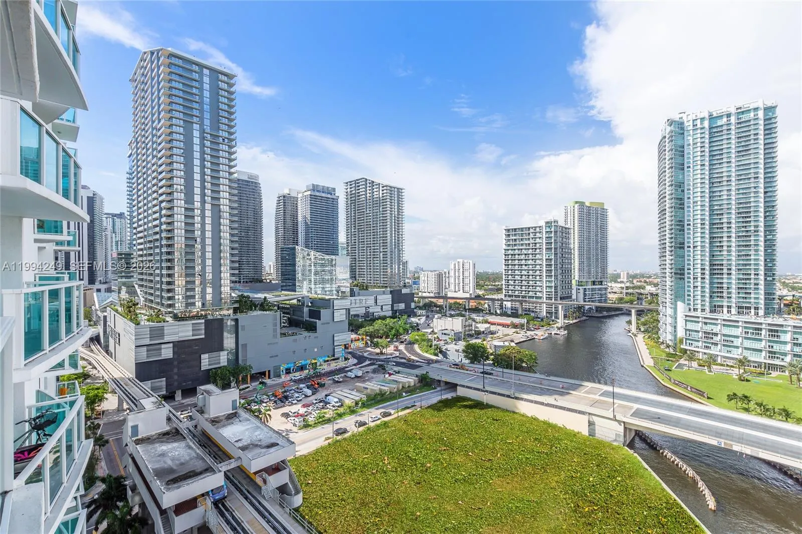 31 Se 5th St 3914, Miami, Florida 33131, Miami, Florida 33131, 2 Bedrooms Bedrooms, ,2 BathroomsBathrooms,Residential Lease,For Rent,31 Se 5th St 3914, Miami, Florida 33131,A11994249