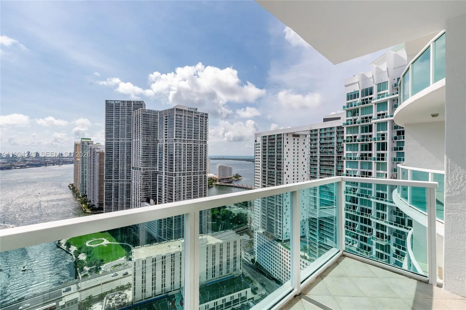 31 Se 5th St 3914, Miami, Florida 33131, Miami, Florida 33131, 2 Bedrooms Bedrooms, ,2 BathroomsBathrooms,Residential Lease,For Rent,31 Se 5th St 3914, Miami, Florida 33131,A11994249