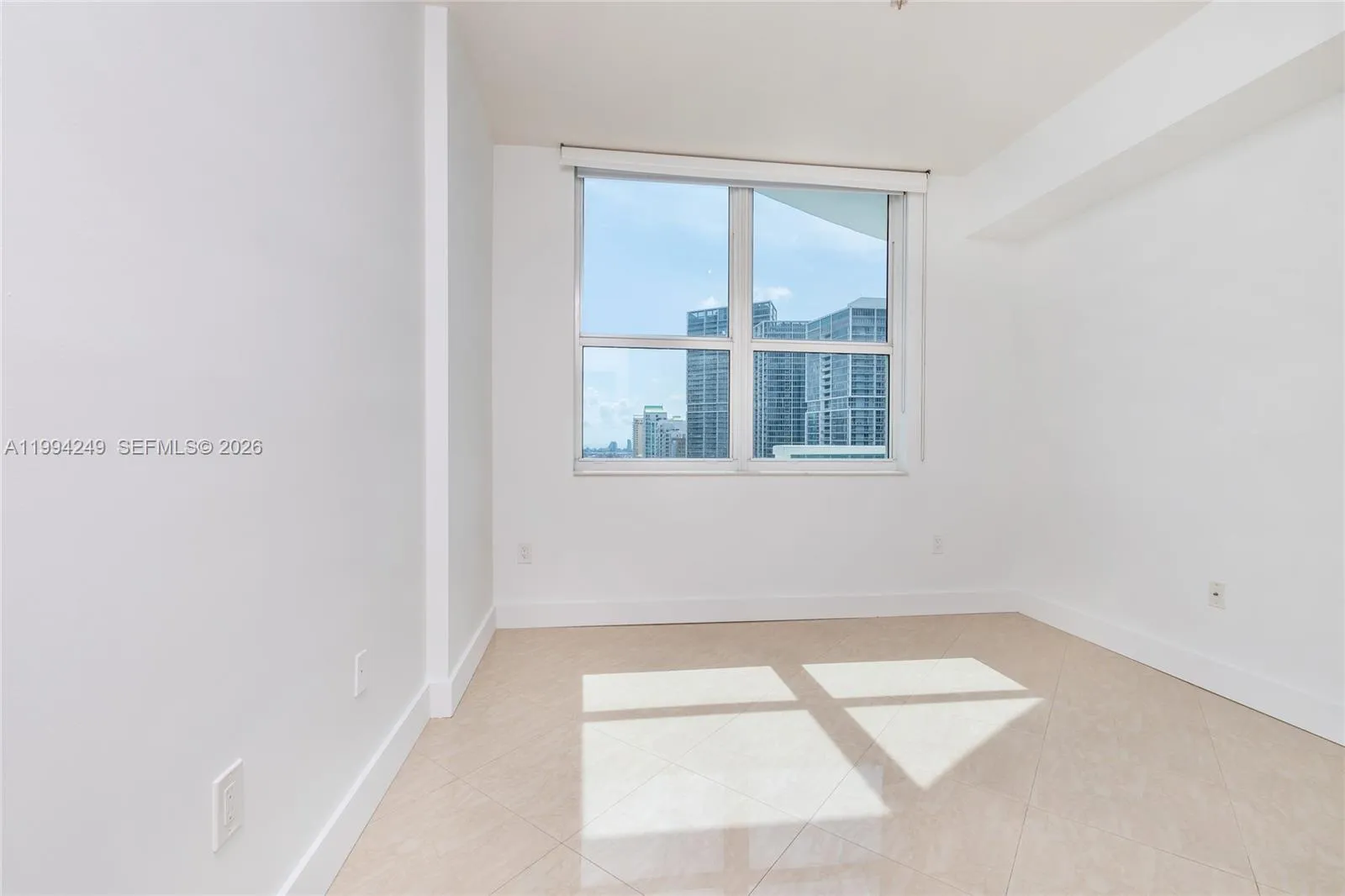 31 Se 5th St 3914, Miami, Florida 33131, Miami, Florida 33131, 2 Bedrooms Bedrooms, ,2 BathroomsBathrooms,Residential Lease,For Rent,31 Se 5th St 3914, Miami, Florida 33131,A11994249