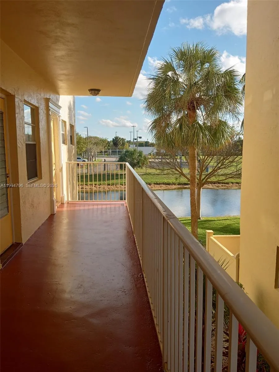 Lauderdale Lakes, Florida 33319, 1 Bedroom Bedrooms, ,1 BathroomBathrooms,Residential,For Sale,A11994796