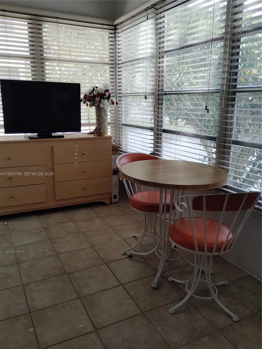 Lauderdale Lakes, Florida 33319, 1 Bedroom Bedrooms, ,1 BathroomBathrooms,Residential,For Sale,A11994796