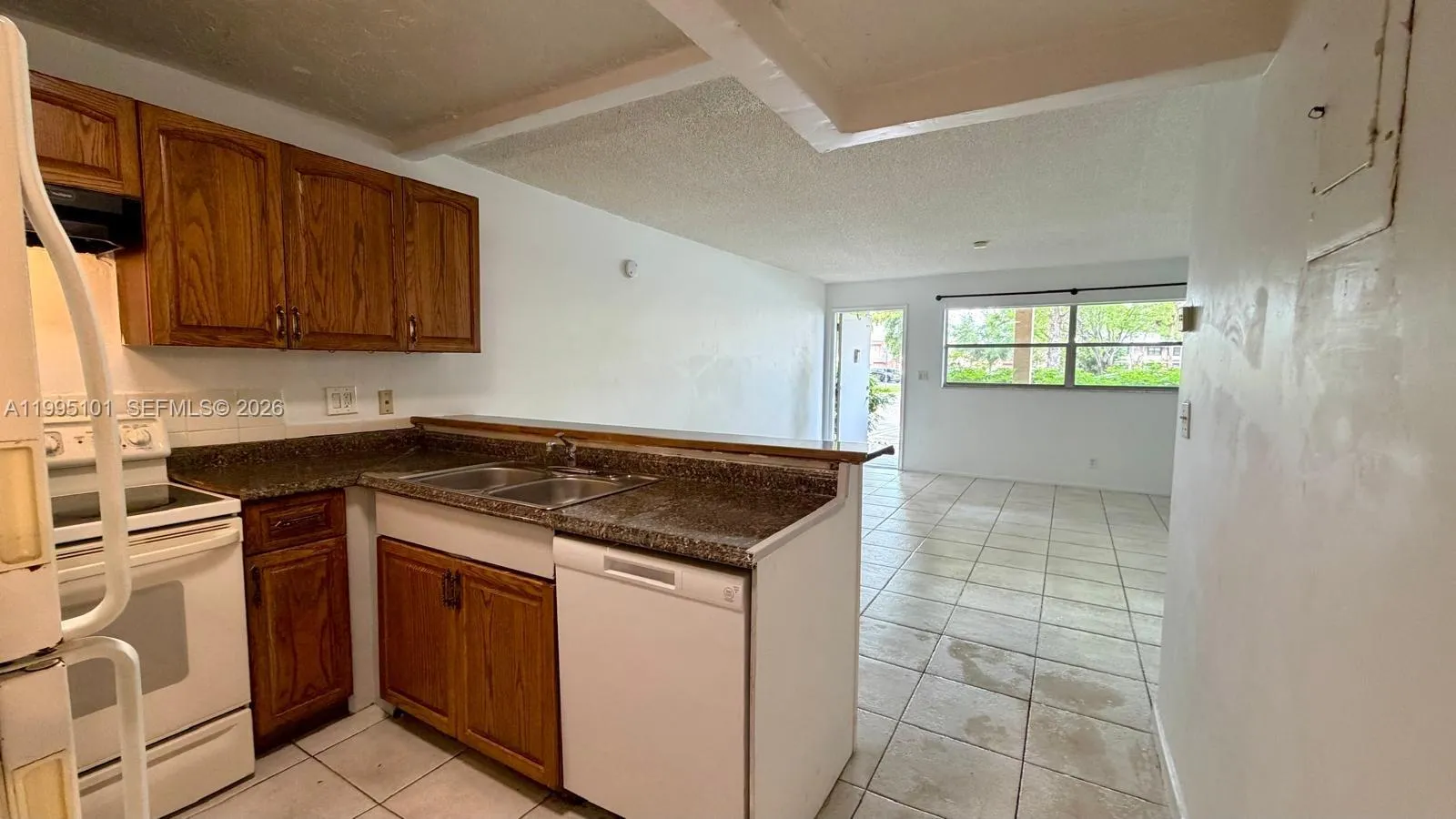 8604 Nw 35th St 102, Coral Springs, Florida 3615, Coral Springs, Florida 3615, 1 Bedroom Bedrooms, ,1 BathroomBathrooms,Residential Lease,For Rent,8604 Nw 35th St 102, Coral Springs, Florida 3615,A11995101
