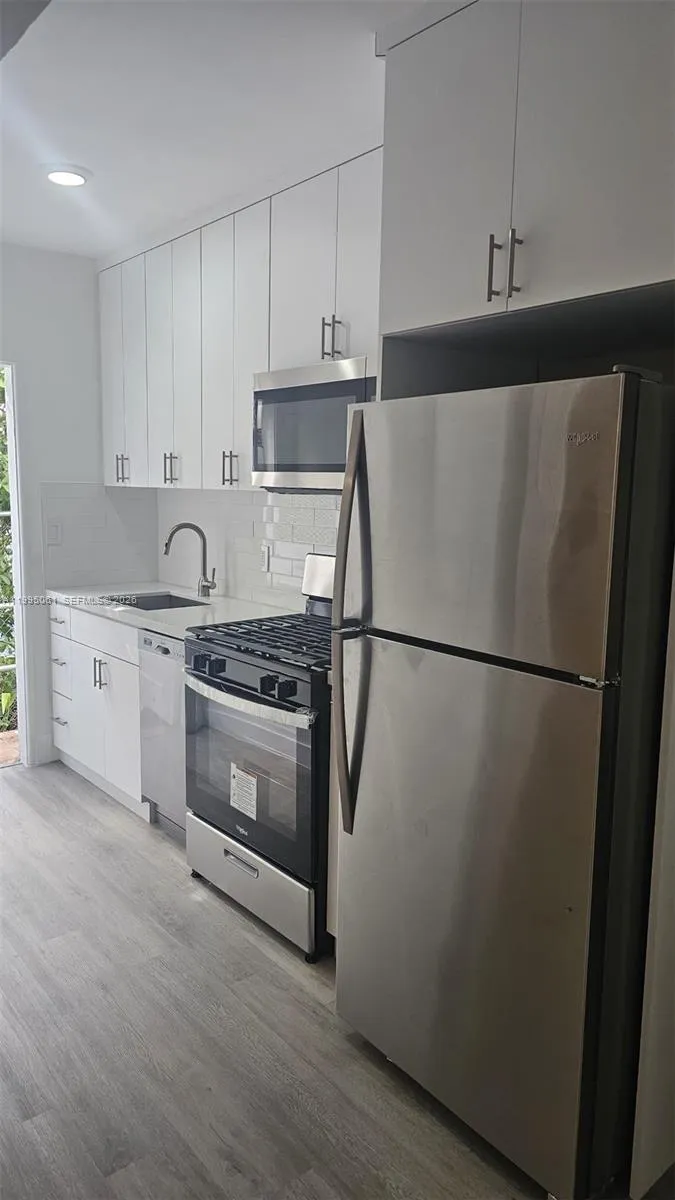 1616 Michigan Ave 11, Miami Beach, Florida 33139, Miami Beach, Florida 33139, ,1 BathroomBathrooms,Residential Lease,For Rent,1616 Michigan Ave 11, Miami Beach, Florida 33139,A11995061