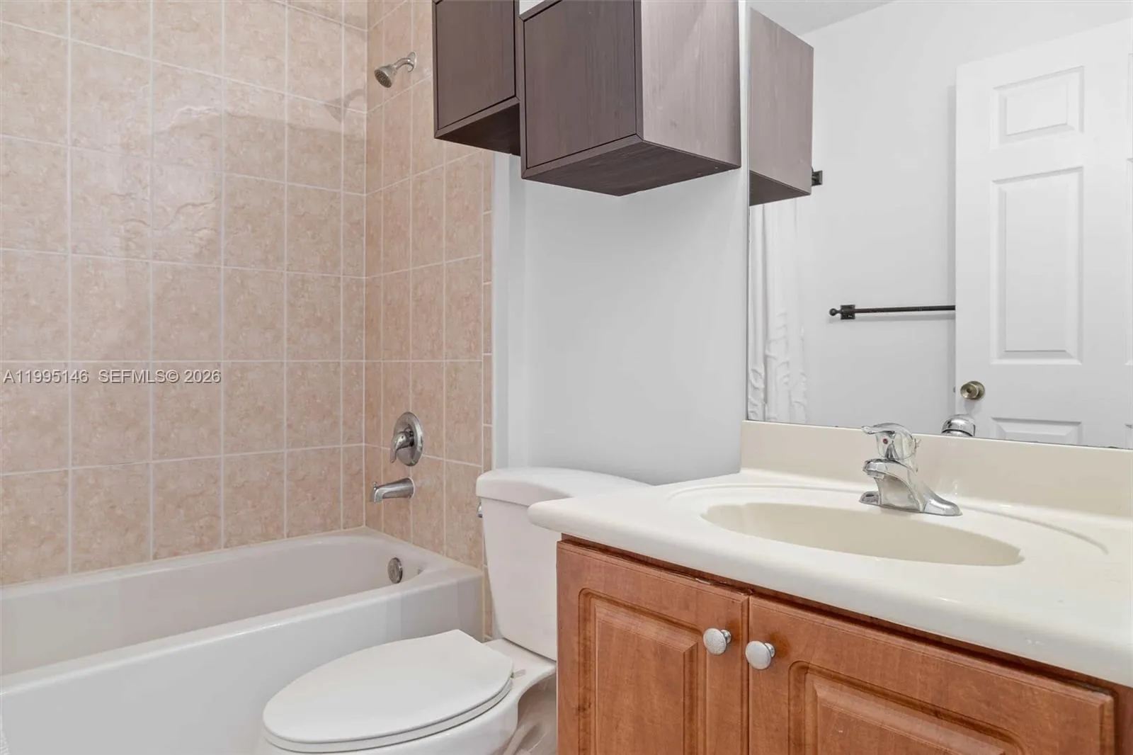 Pembroke Pines, Florida 33027, 3 Bedrooms Bedrooms, ,3 BathroomsBathrooms,Residential Lease,For Rent,A11995146