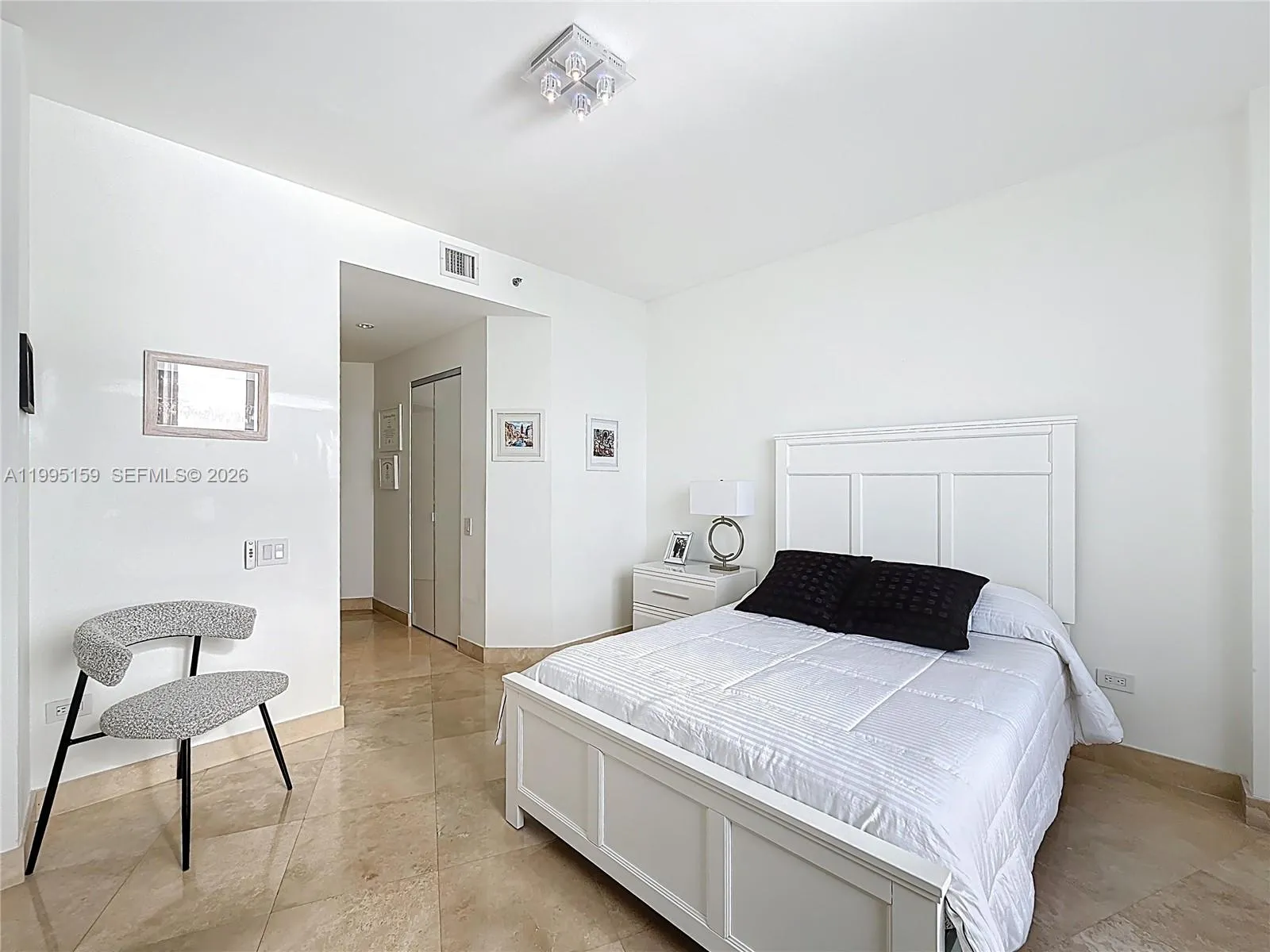 808 Brickell Key Dr 2002, Miami, Florida 33131, Miami, Florida 33131, 2 Bedrooms Bedrooms, 1 Room Rooms,2 BathroomsBathrooms,Residential,For Sale,808 Brickell Key Dr 2002, Miami, Florida 33131,A11995159