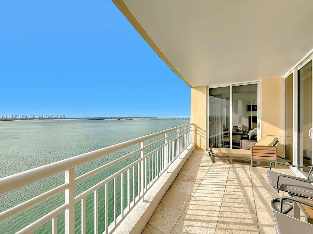 808 Brickell Key Dr 2002, Miami, Florida 33131, Miami, Florida 33131, 2 Bedrooms Bedrooms, 1 Room Rooms,2 BathroomsBathrooms,Residential,For Sale,808 Brickell Key Dr 2002, Miami, Florida 33131,A11995159