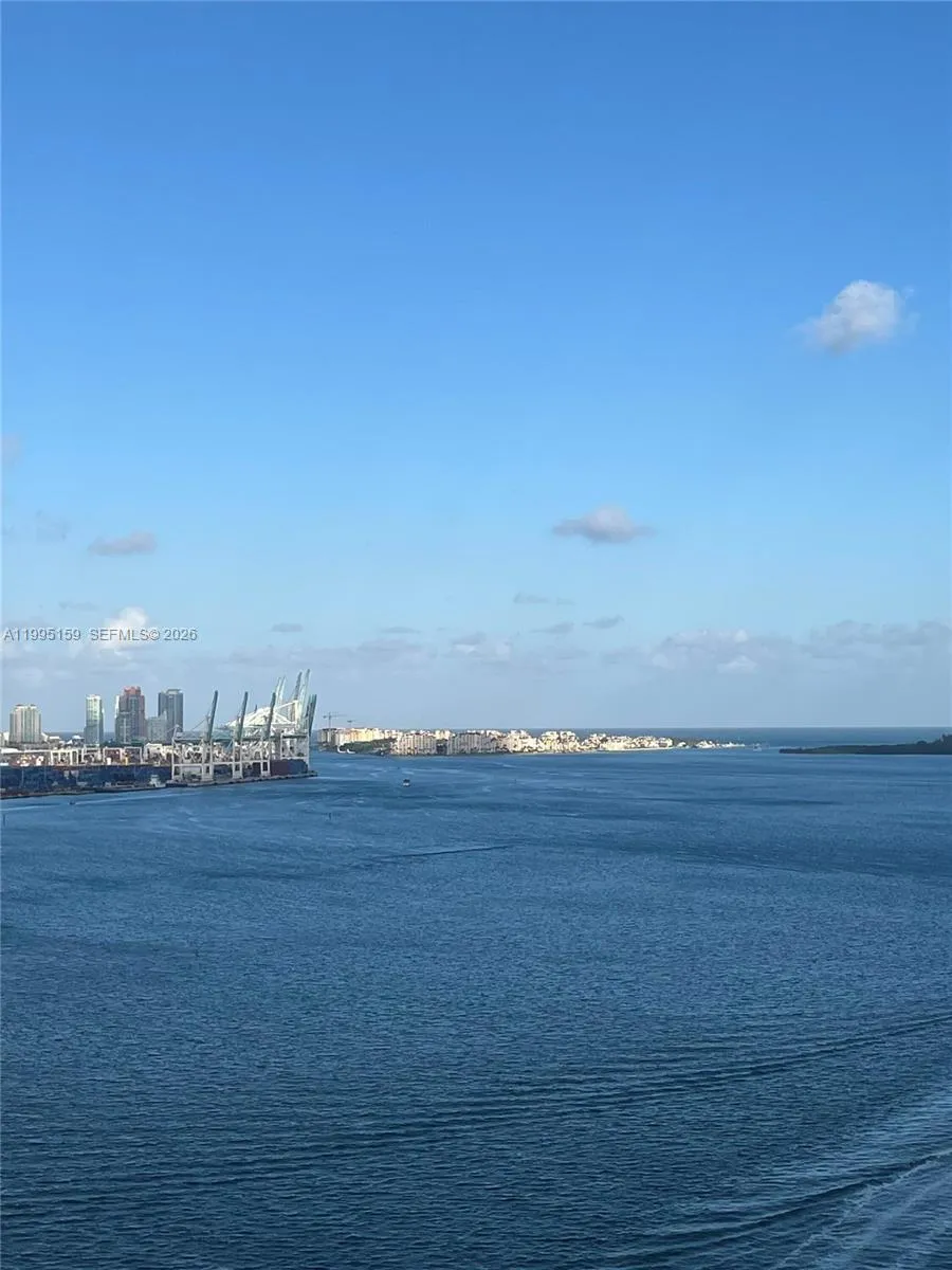 808 Brickell Key Dr 2002, Miami, Florida 33131, Miami, Florida 33131, 2 Bedrooms Bedrooms, 1 Room Rooms,2 BathroomsBathrooms,Residential,For Sale,808 Brickell Key Dr 2002, Miami, Florida 33131,A11995159