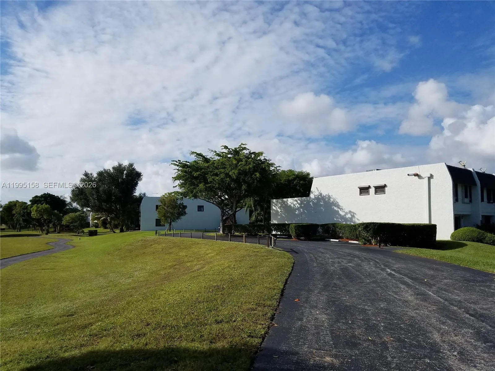 6161 Sw 90th Ct G-2, Miami, Florida 33173, Miami, Florida 33173, 2 Bedrooms Bedrooms, ,2 BathroomsBathrooms,Residential,For Sale,6161 Sw 90th Ct G-2, Miami, Florida 33173,A11995158